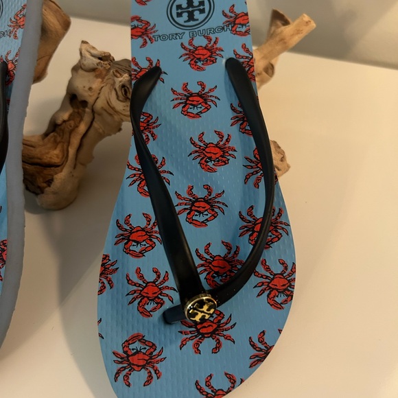 Tory Burch Crab Flip Flips Sz 8 - Picture 3 of 5